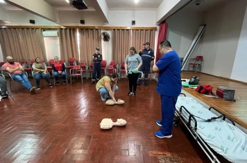 Foto relacionada - AULA DO PROGRAMA MAIS SAÚDE COM AGENTE ABORDA REANIMAÇÃO CARDIOPULMONAR