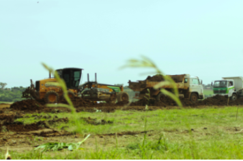 Agricultores recebem apoio de município para construir aviários e pocilgas em Miraguaí