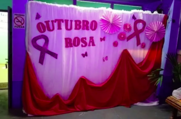 Decoração Outubro Rosa na UBS de Miraguaí